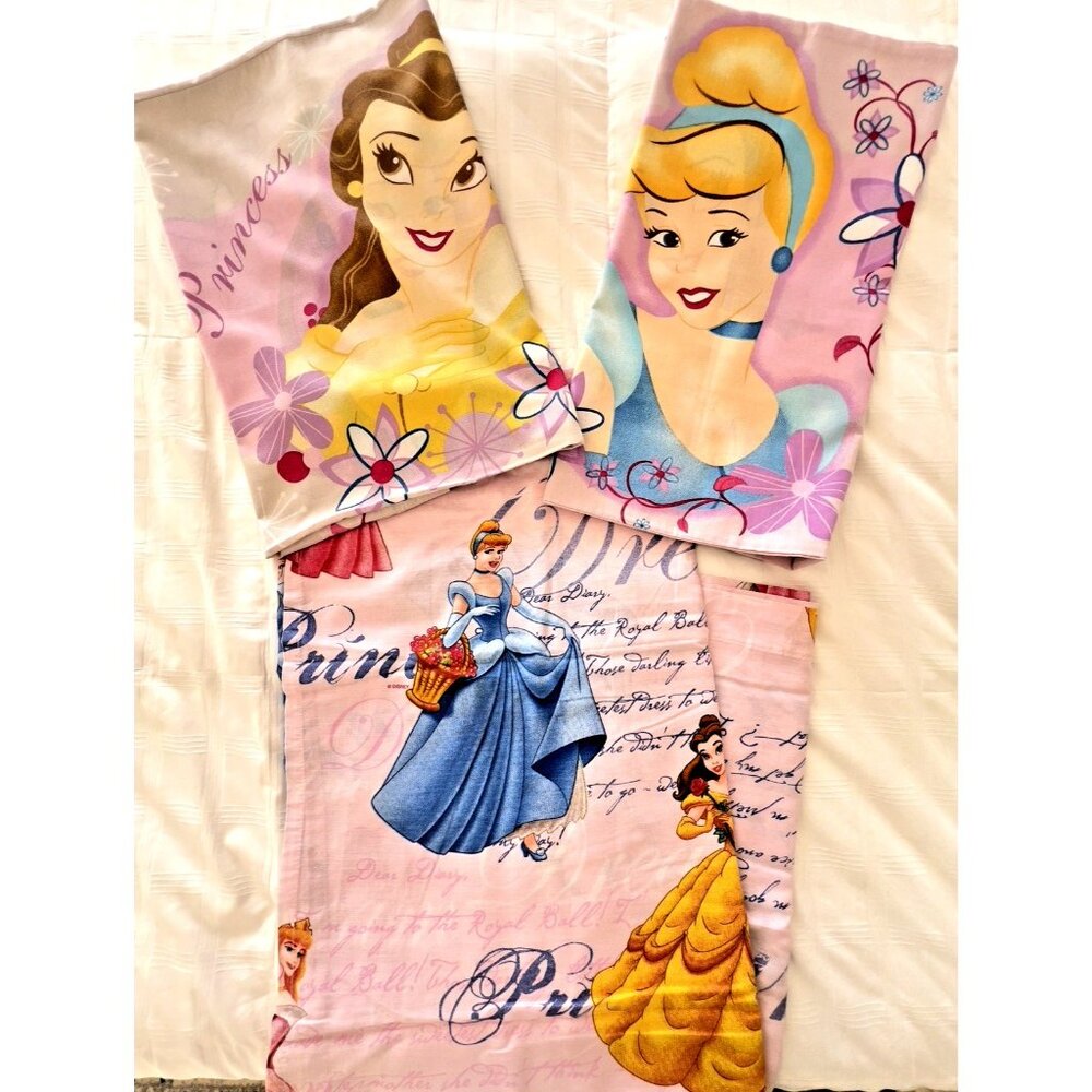 3 Pc DISNEY PRINCESS Sheet Set TWIN Flat & PAIR of 2-Sided Standard Pillowcases - Picture 2 of 16